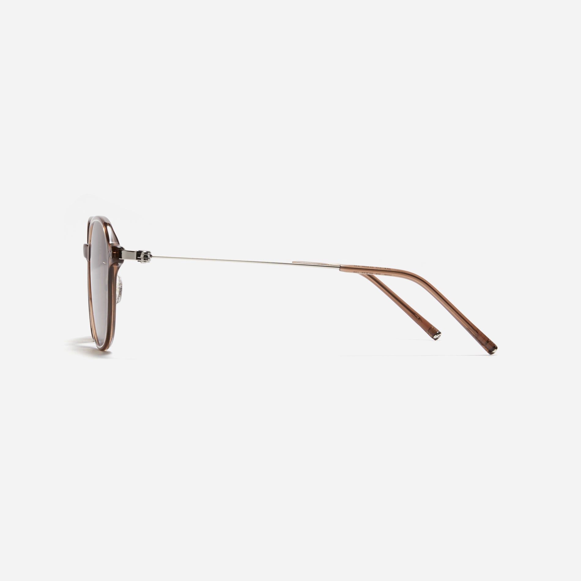 Polygonal-shaped combination sunglasses featuring oversized retro frame.