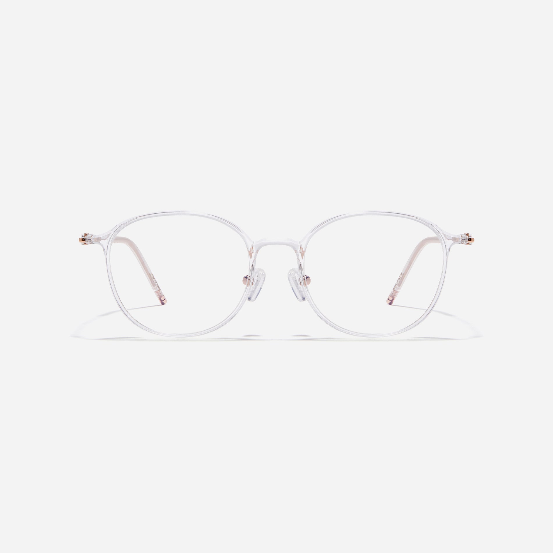 Ultra-lightweight round square-shaped eyeglasses crafted using cutting-edge materials sourced from the French company ARKEMA. These glasses offer robust durability and consistently comfortable fit.