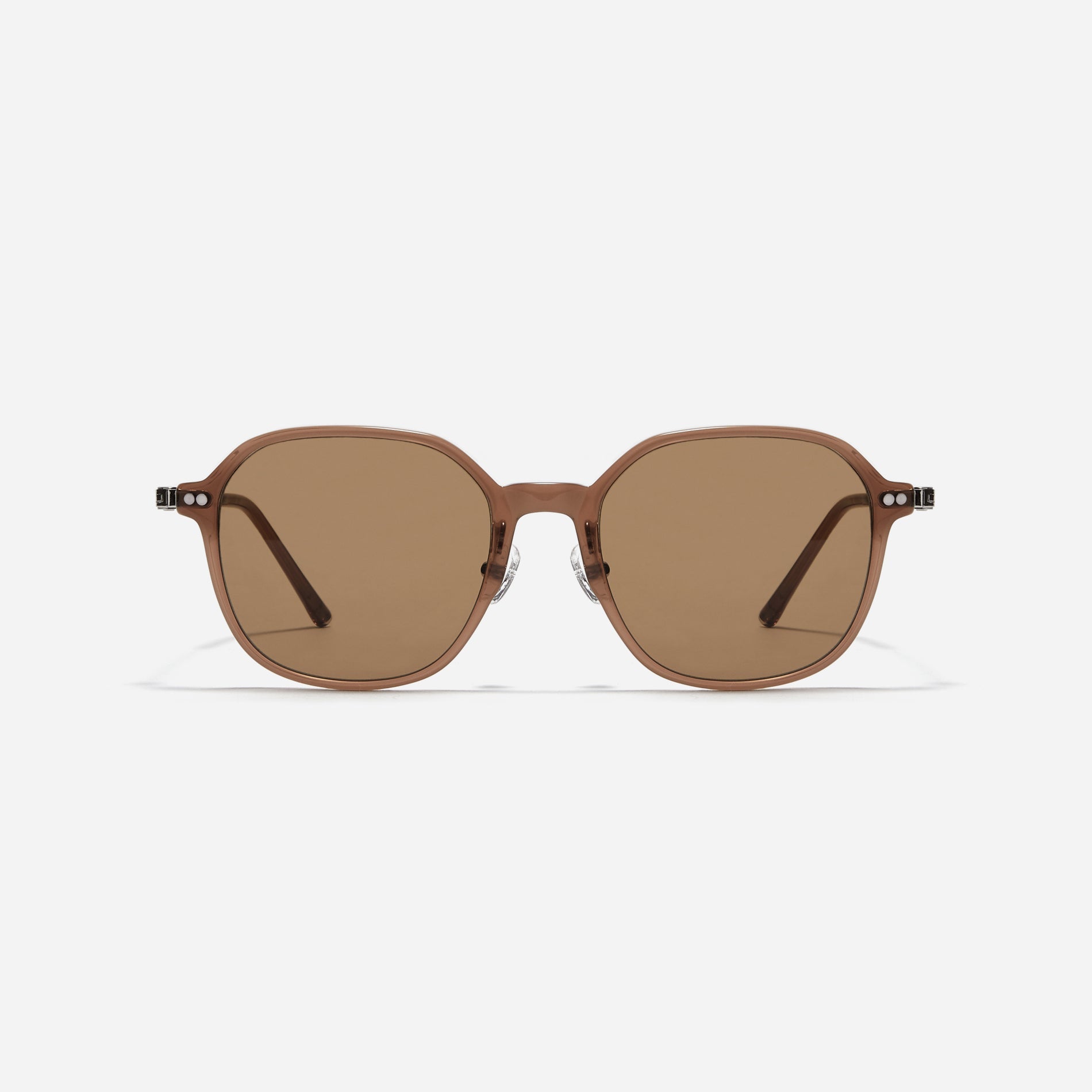 Polygonal-shaped combination sunglasses featuring oversized retro frame.