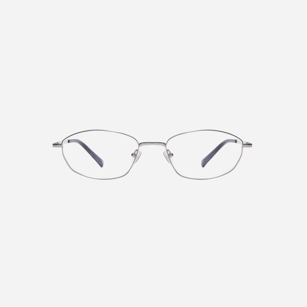 Pray P is a polygon-shaped metal optical frame. Reinterpreting a retro-inspired lens shape with a modern sensibility, it creates a classic yet sophisticated look. Crafted entirely from pure titanium for both the front and temples, it provides a lightweight and comfortable fit.